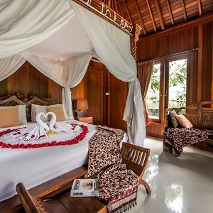 https://nur-guest-house.ubudhotelsnow.com