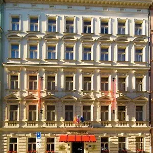 **** Szálloda Malá Strana Csehország